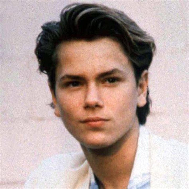 River Phoenix as Carl Gallagher in Shameless(80s)