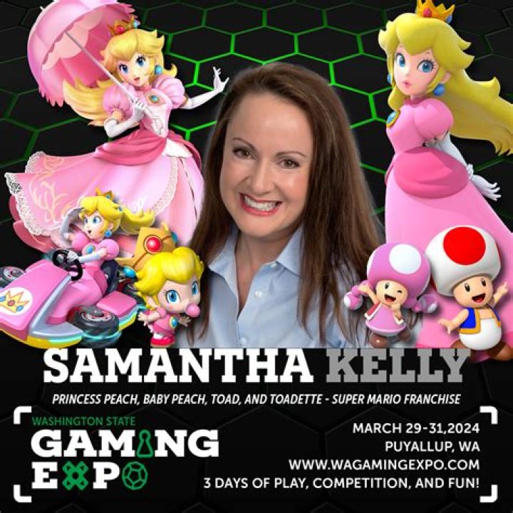 Samantha Kelly as Princess Peach in Super Mario Game