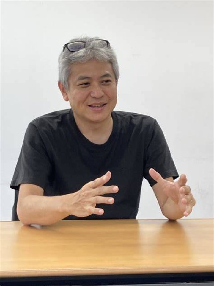 Shiro Maekawa as Writer in Sonic Adventure