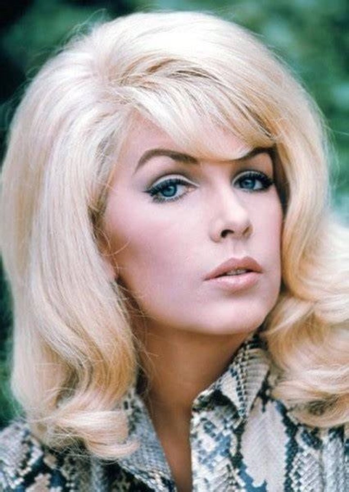 Stella Stevens Fan Casting