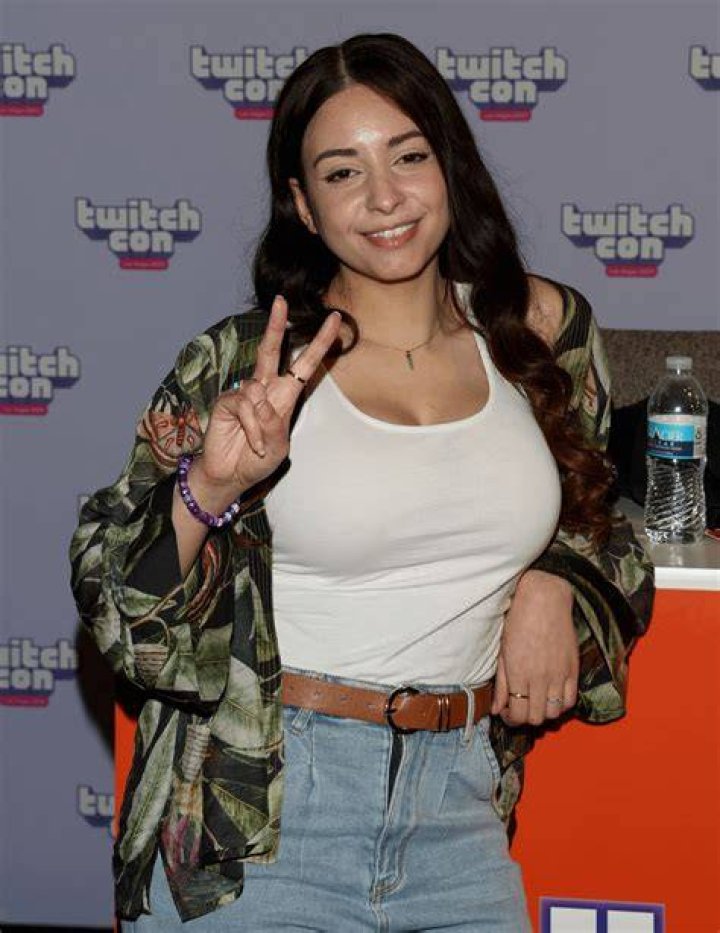 Sweet Anita really loves showing off those sweet armpits r