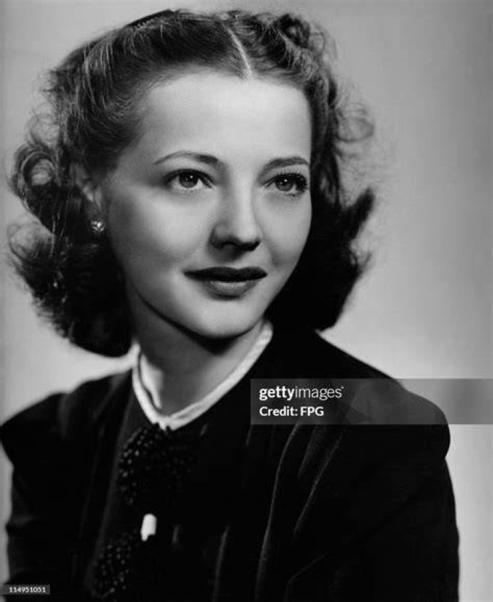 Sylvia Sidney as Tissaia de Vries in The Witcher-60's