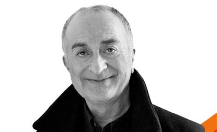 Tony Robinson as Baa Baa Black Sheep Singer in Classic Nursery Rhymes With Darren Day (But done better)