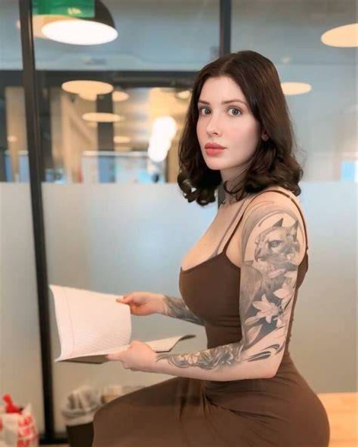 Understanding The Fascination With Olivia Mae Bae's Feet: A Deep Dive