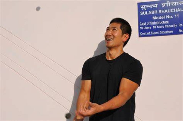 Vanguard Toilets Shoot Adam Yamaguchi juggles shit balls o&hellip; Flickr