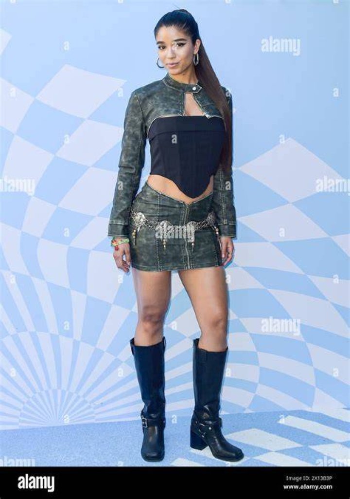 Yovanna Ventura REVOLVE Festival Day 2 at Coachella in Palm Springs 4